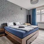 Karlovy Cute By Rentez Appartement