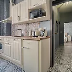 Karlovy Cute By Rentez Appartement