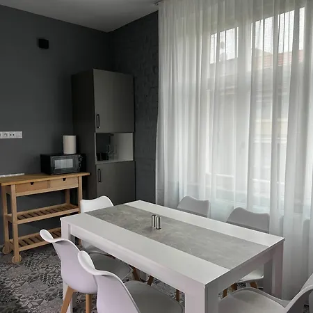 Apartment Karlovy Cute By Rentez Karlovy Vary